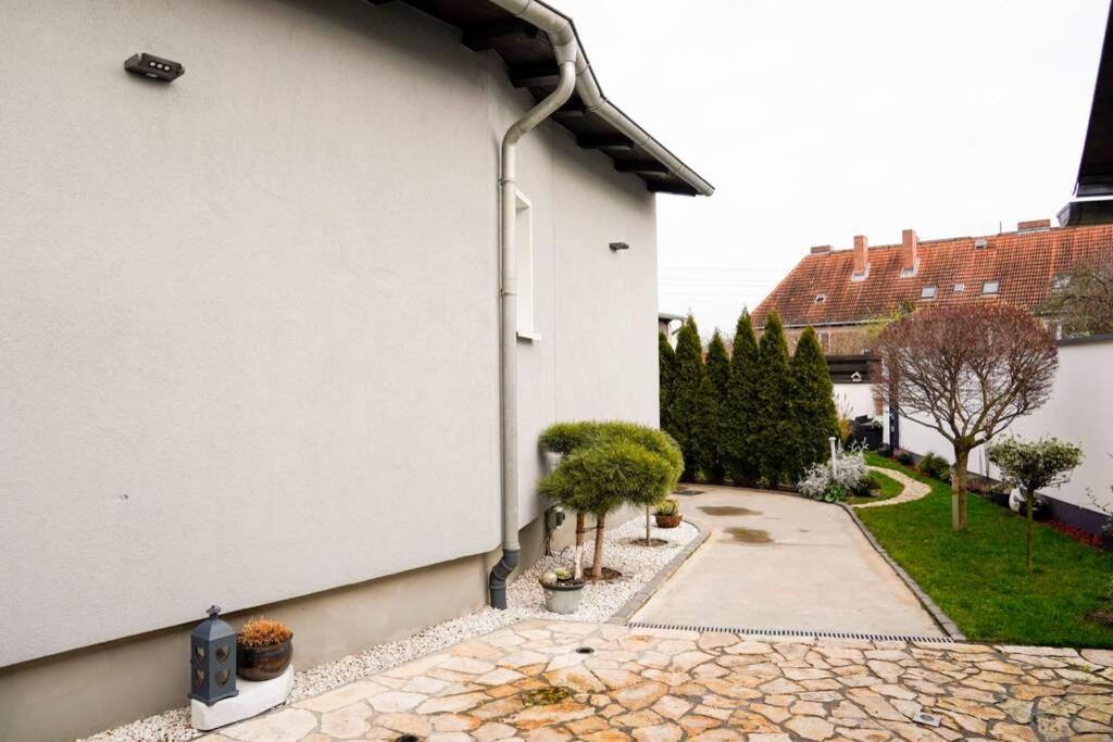 Ht Appartement Nr 2 Greppin Exterior photo